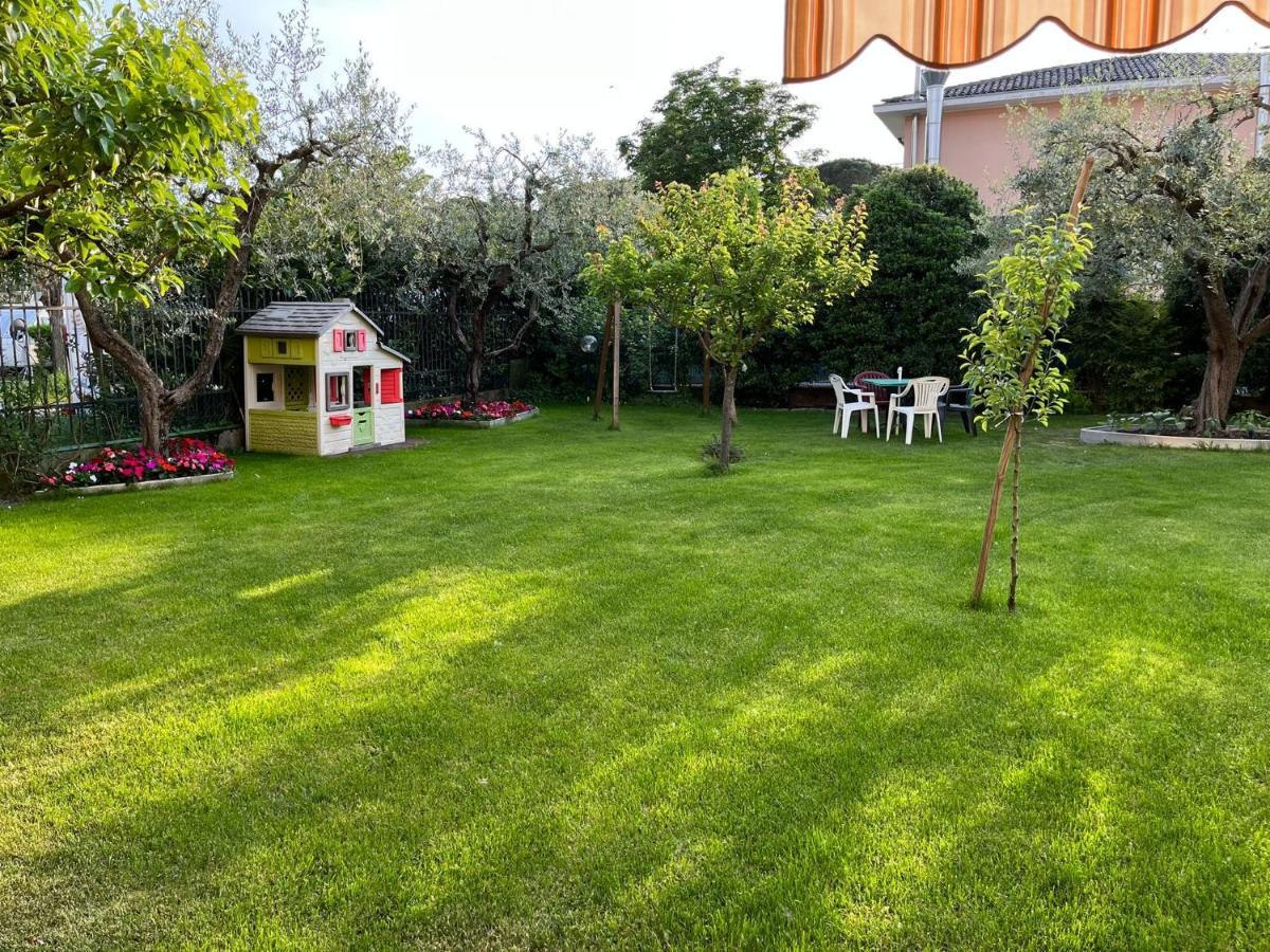 Haus Romagnoli Residence Lazise Esterno foto